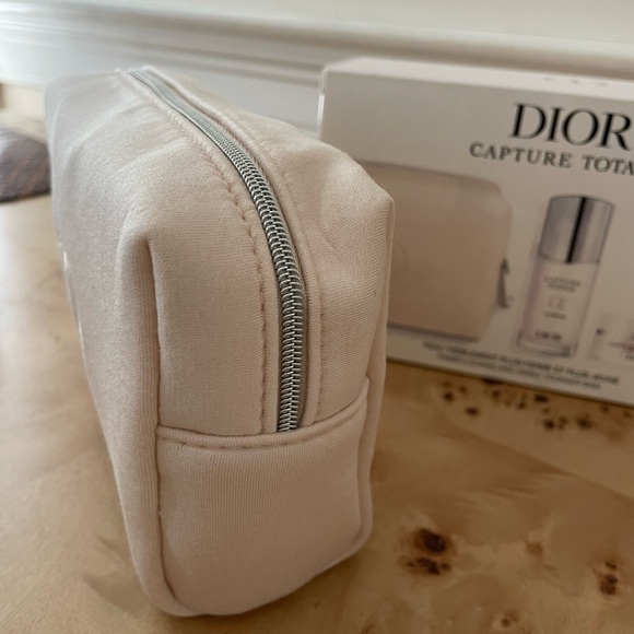 DIOR CAPTURE TOTALE POUCH - Picture 4 of 7